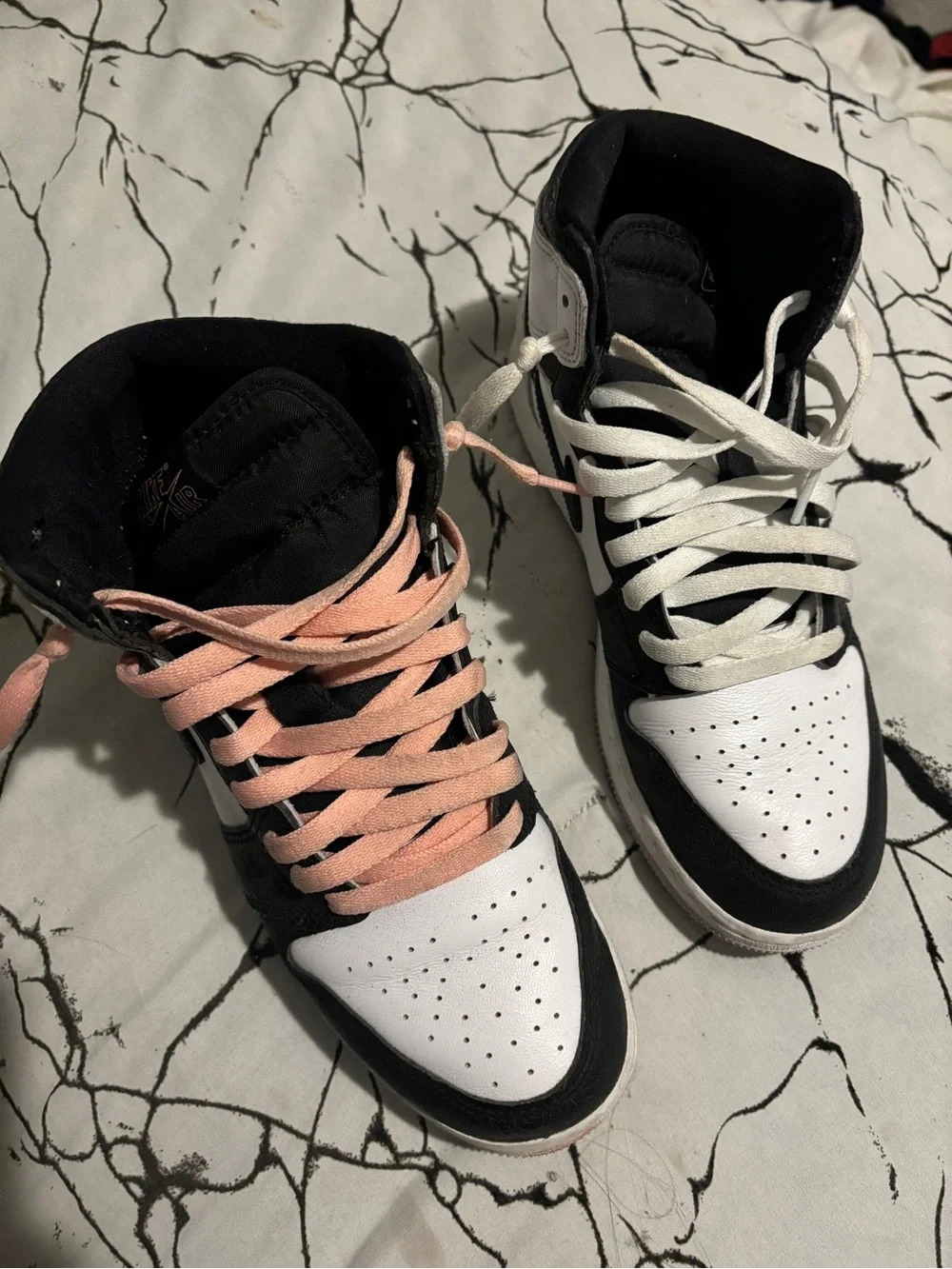 Jordan Air Jordan 1 Mid White Black Pink Accents